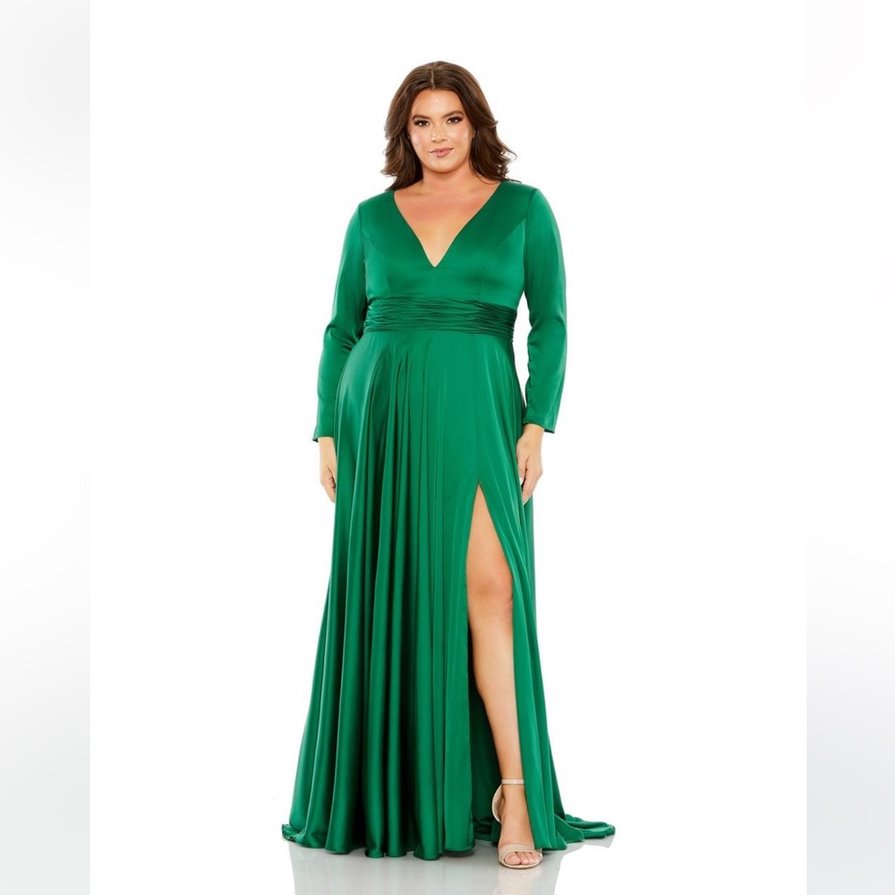 Mac Duggal Emerald V-Neck Gown